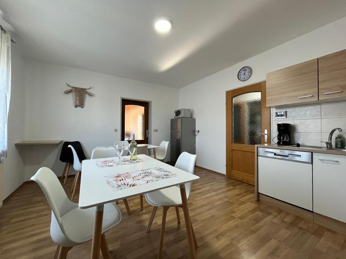 Haus Herzogenburg - Ferienwohnungen Екстериор снимка